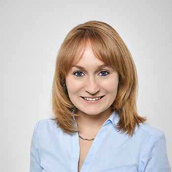 janine 350x350
